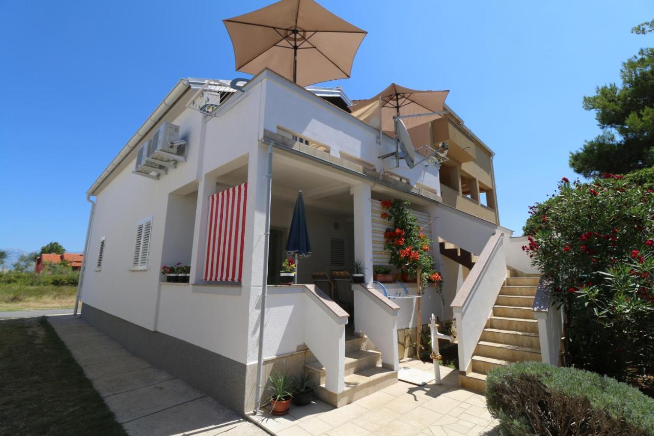 Apartments With A Parking Space Nin, Zadar - 11402 Exterior foto