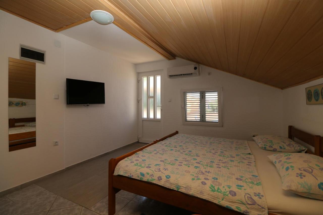 Apartments With A Parking Space Nin, Zadar - 11402 Exterior foto