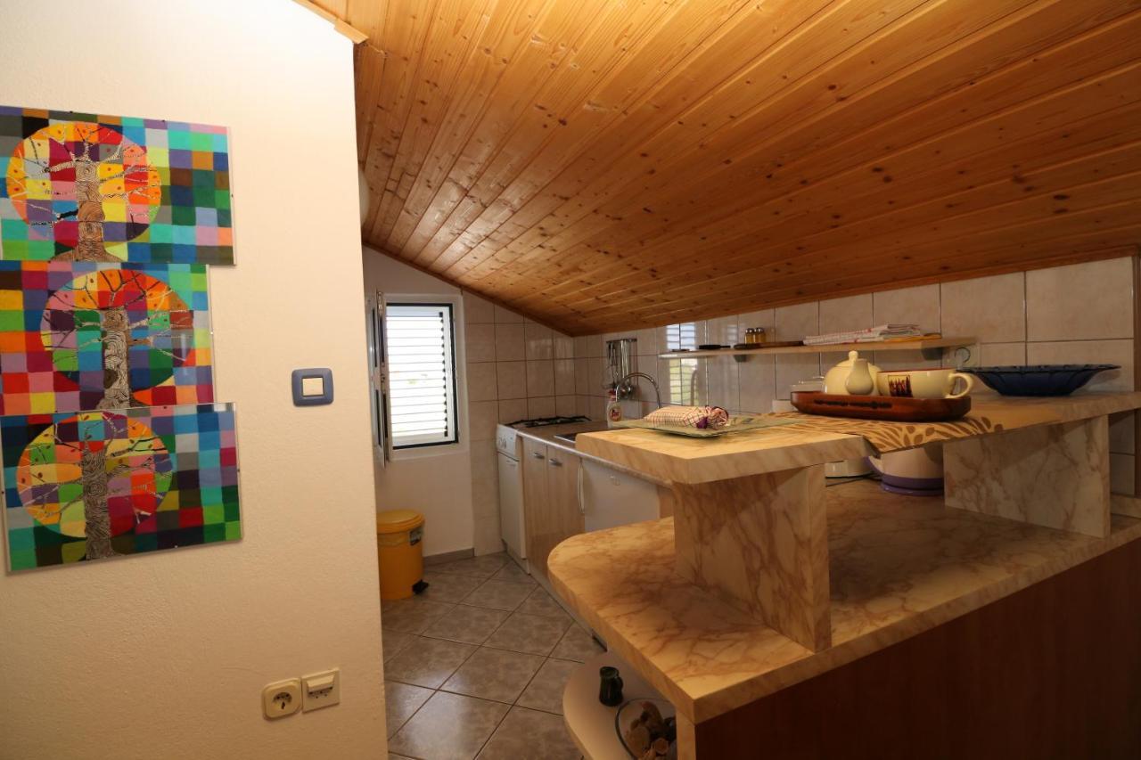Apartments With A Parking Space Nin, Zadar - 11402 Exterior foto