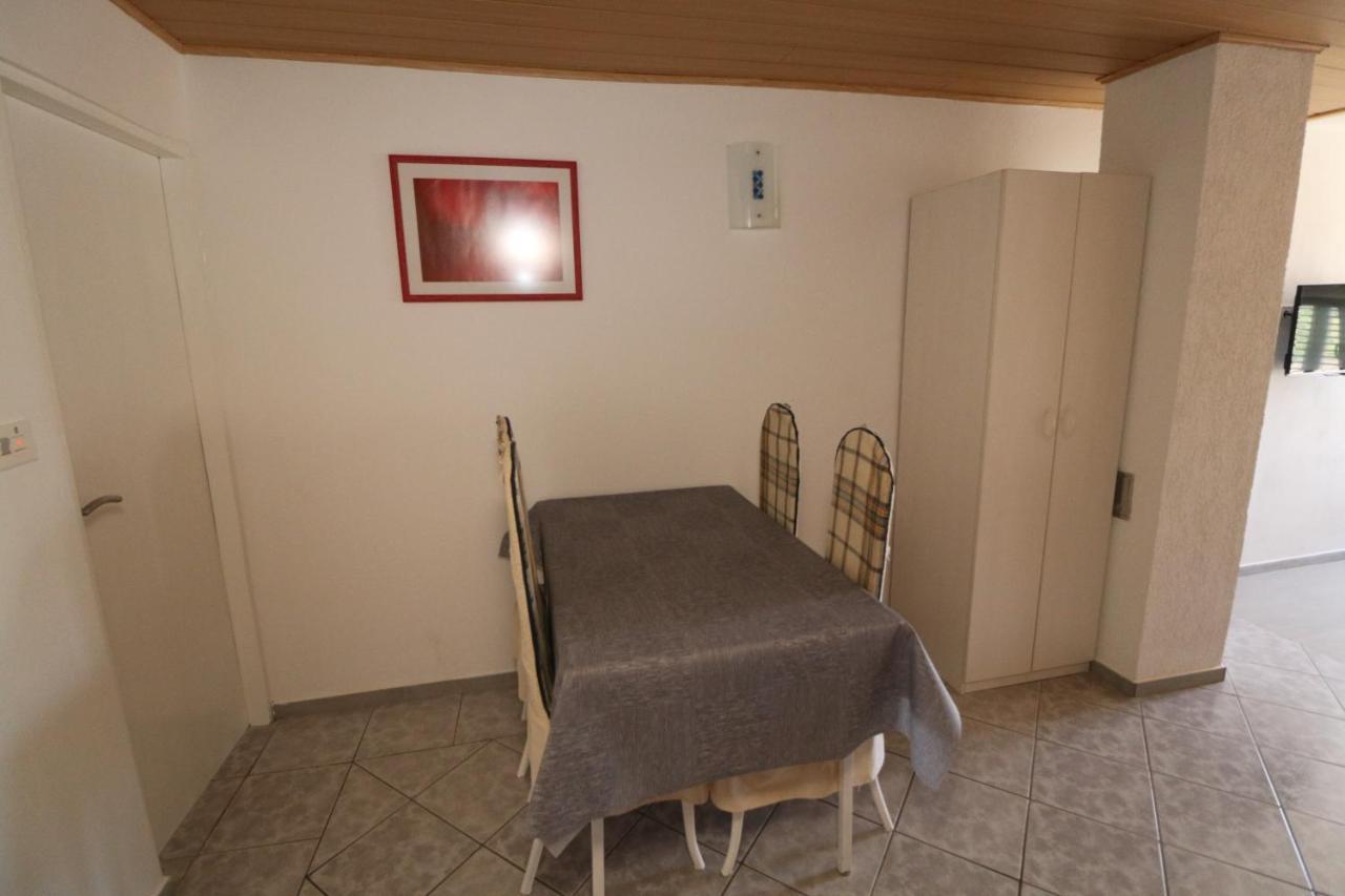Apartments With A Parking Space Nin, Zadar - 11402 Exterior foto
